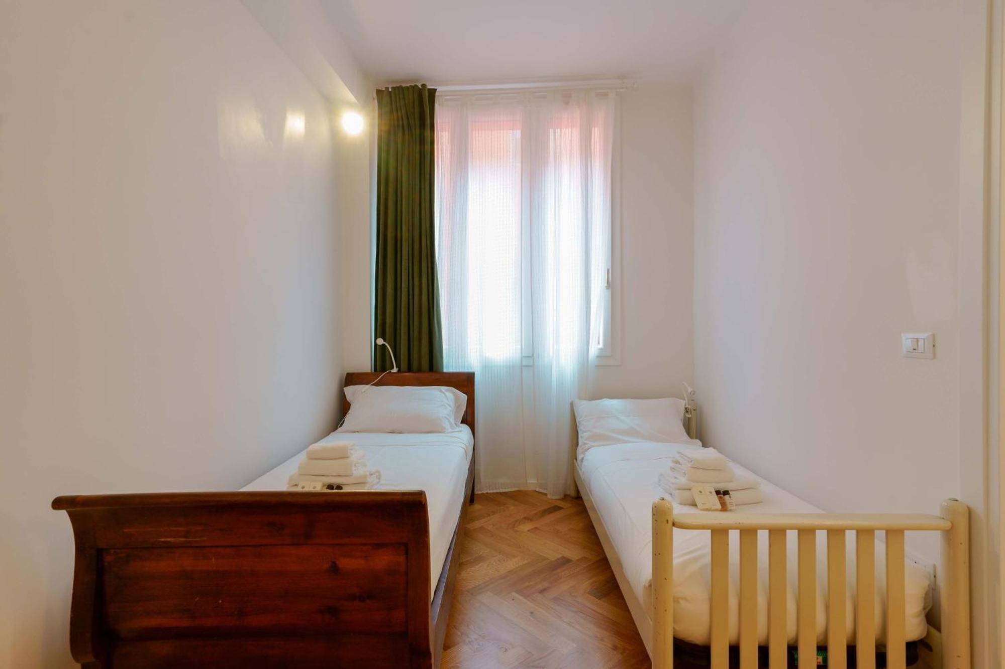 Casa Bradamanti Lägenhet Bologna Exteriör bild